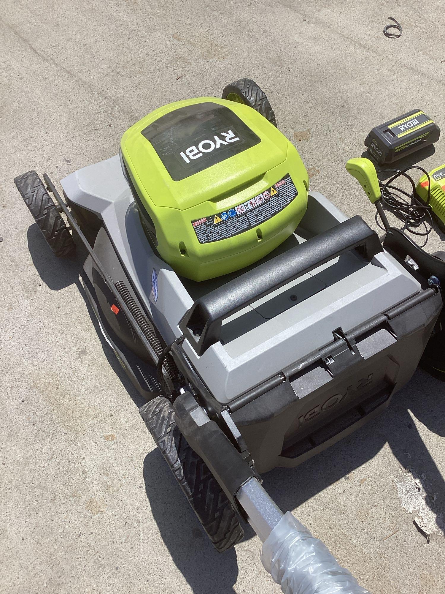 Ryobi 40V HP Brushless 21 in. Cordless Batter Self-Propelled Mower*TURNS ON*1 BATTERY 1 CHARGER*