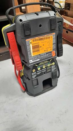 Ryobi 18v One + Jump Starter*TURNS ON*