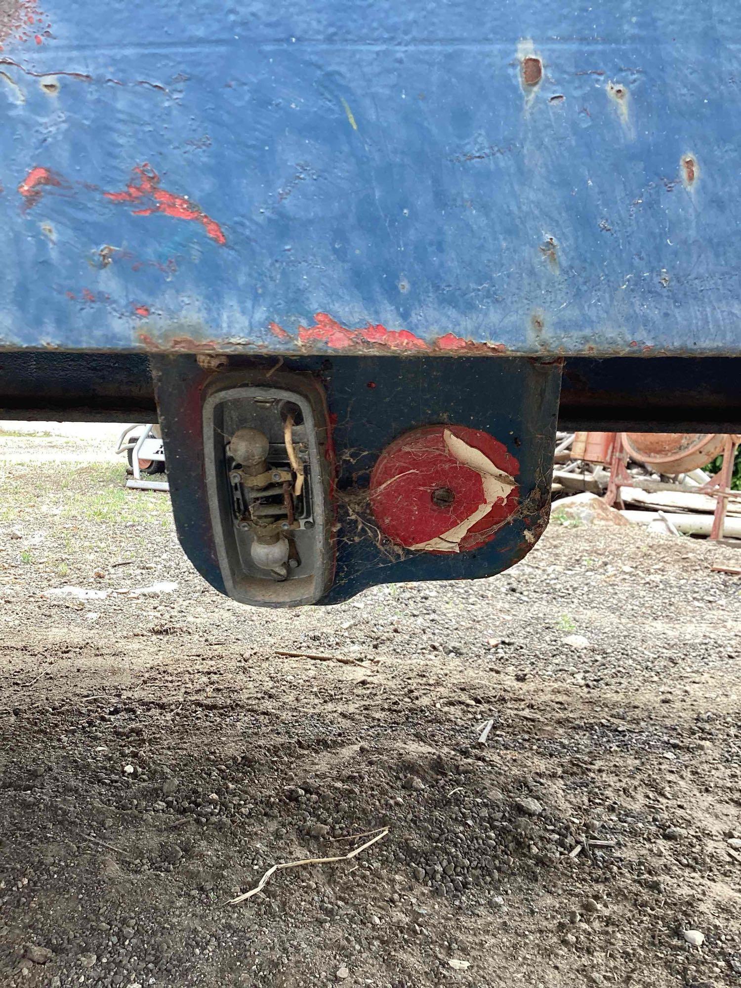 50 Ton Tilt Trailer w/ 5th Wheel Hitch