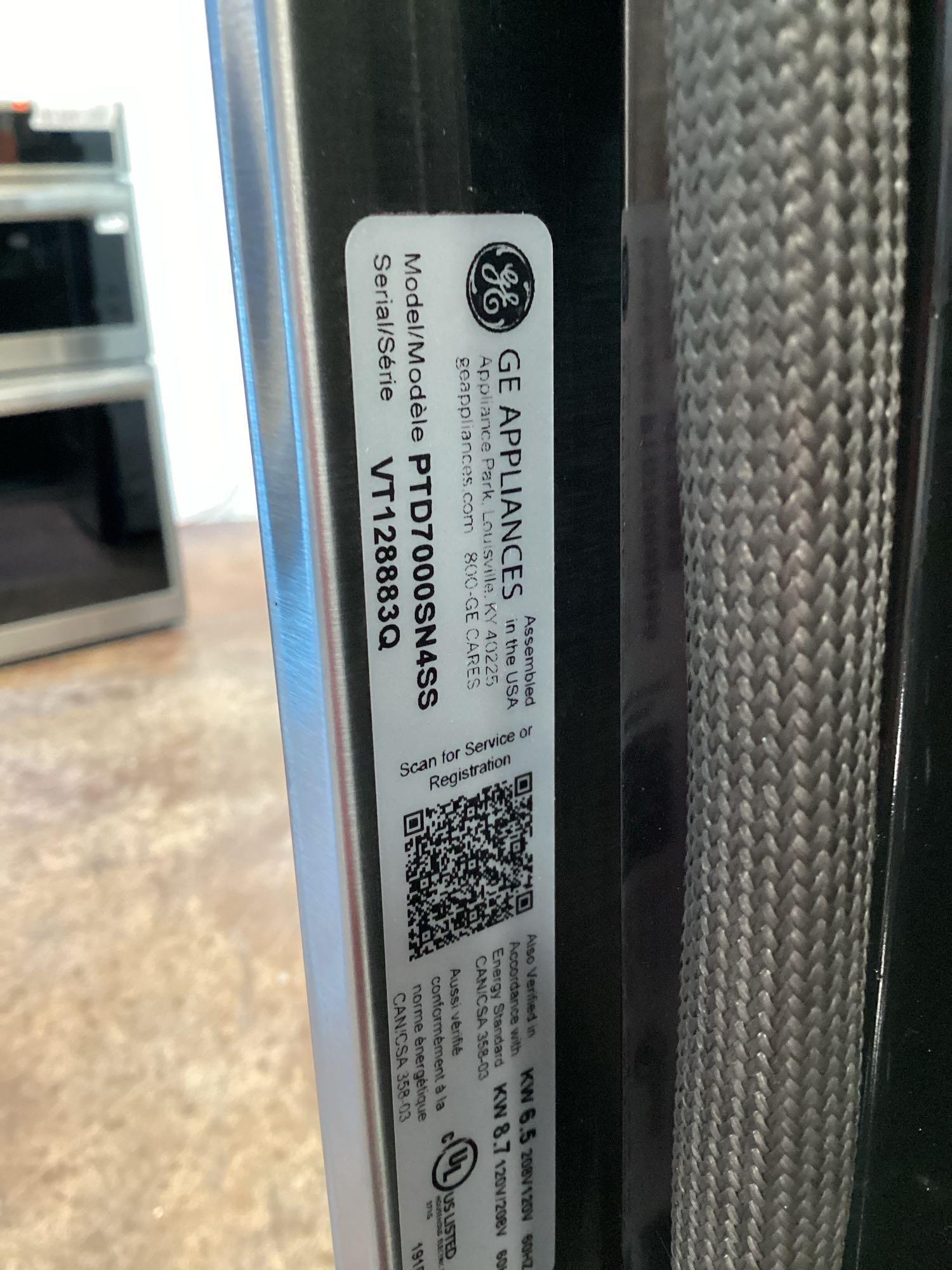 GE Profile 30" Smart Built-In Double Electric Convection Wall Oven