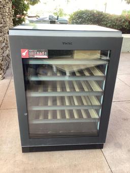 Vintec 41 Bottle Single-Zone Wine Cabinet