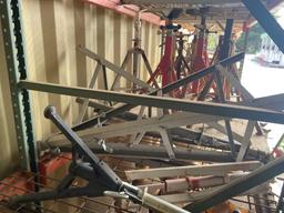 (4) Jack And Pipe Stands