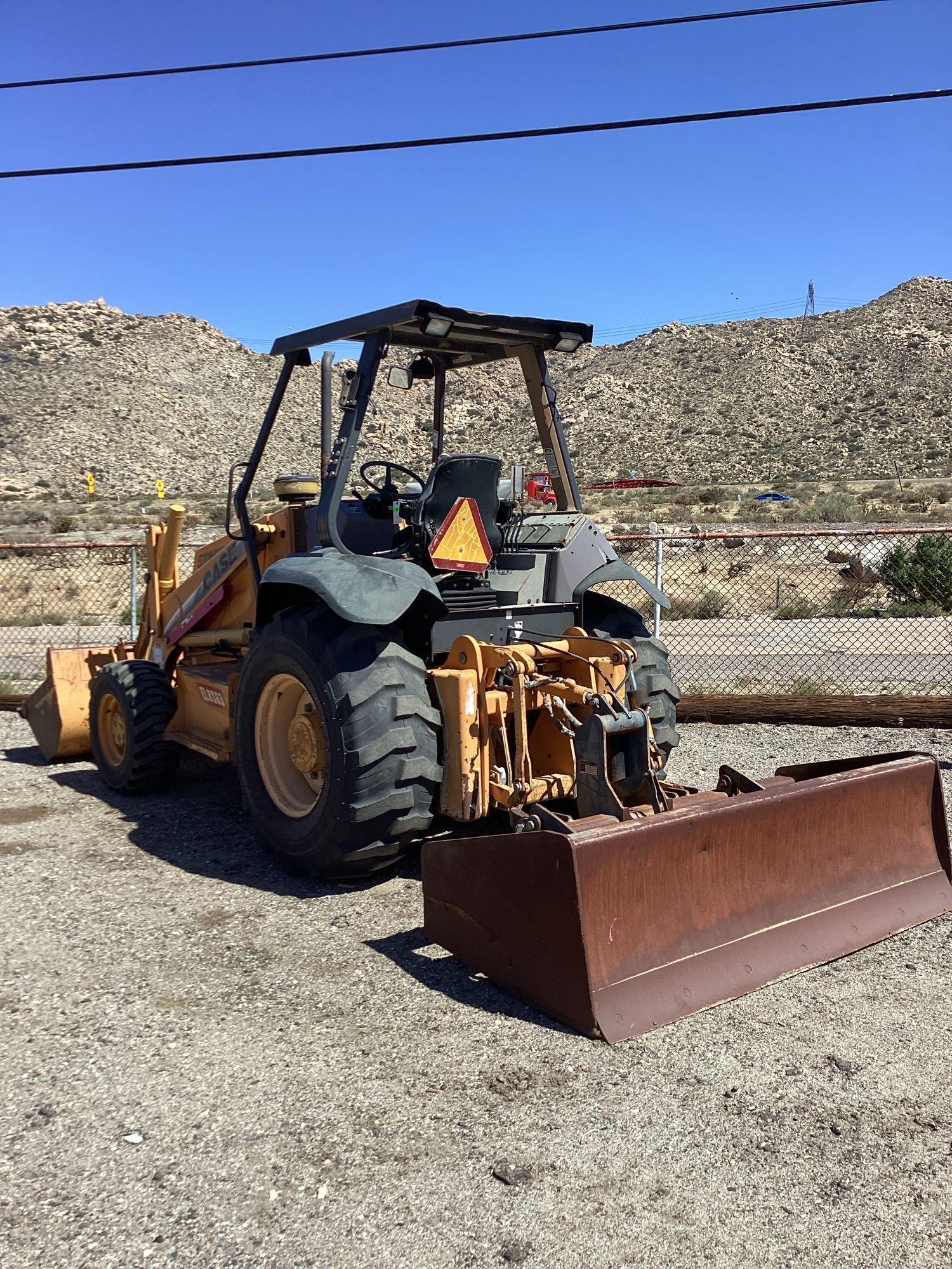 Case 570MXT 4WD Turbo Skip Loader