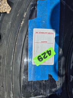 Commercial Truck Tire 385/65R22.5.