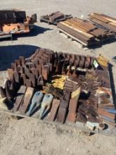 Pallet Lot Of Bucket Teeth