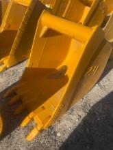 24in. Quick Coupler Backhoe Bucket