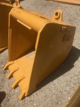 24in Quick Coupler Loader Bucket