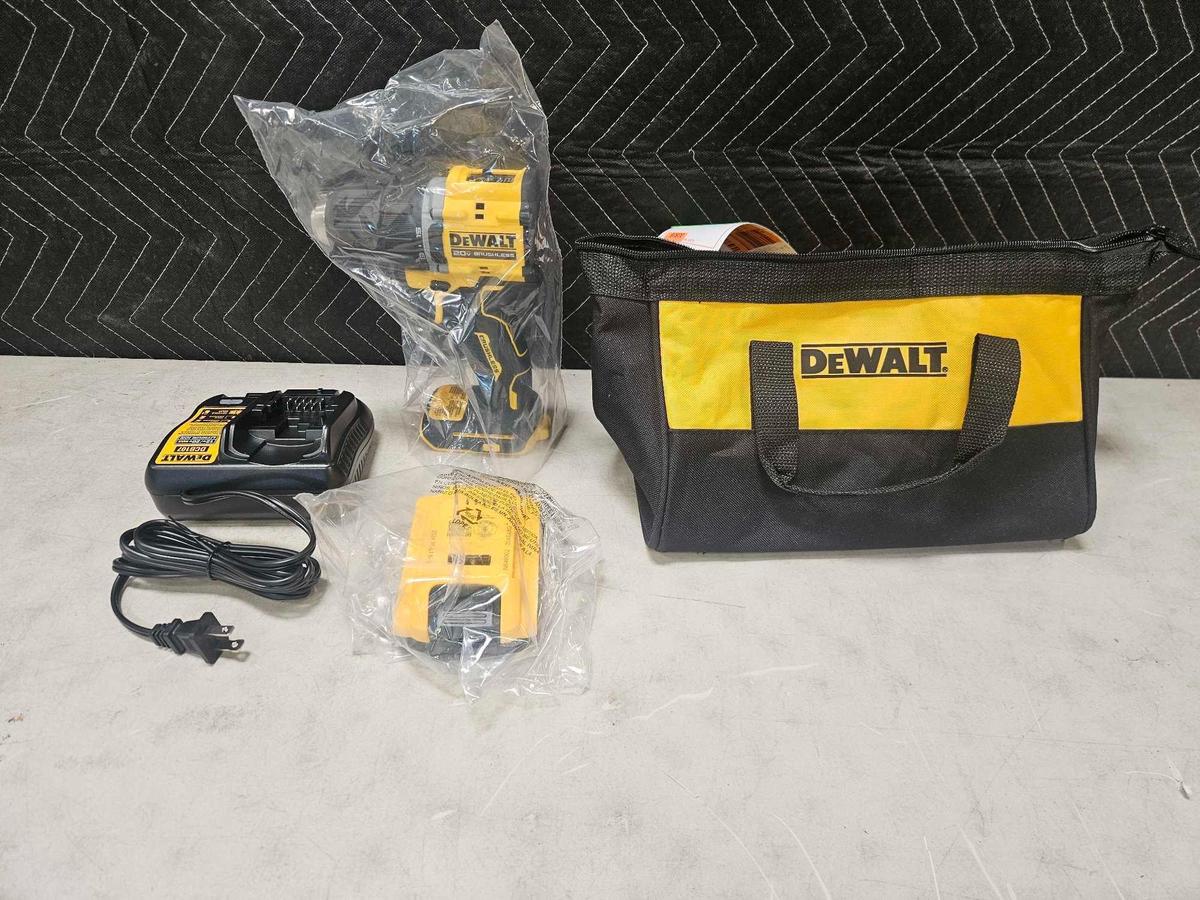 DEWALT Cordless Drill/Driver Kit