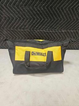 DEWALT Cordless Drill/Driver Kit