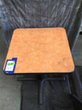 Lot of 2 Small Tables