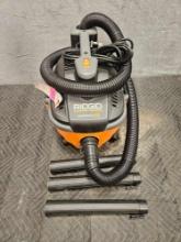 RIDGID 4 Gallon Portable Wet Dry Vac