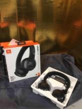 (2)JBL Harman Live 675NC Headphones