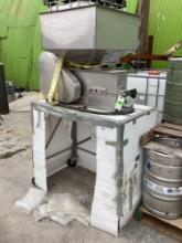 Brewery hopper feeder on wheels