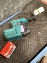 Makita DX06 Dust Extractor Attachment with HEPA Filter Cleaning Mechanism