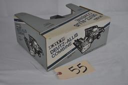 Ertl 1/32nd Deutz-Allis Gleaner L3 Combine