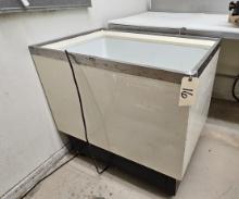 Hussmann SM0811A1X Rolling Cooler 36" x 24" x 34"