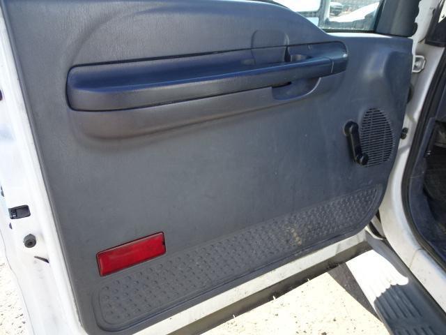 2000 FORD F450 XL Super Duty Hightop Utility Truck, 6.8L V8, Automatic, 8.5' Utility Box, Dually,