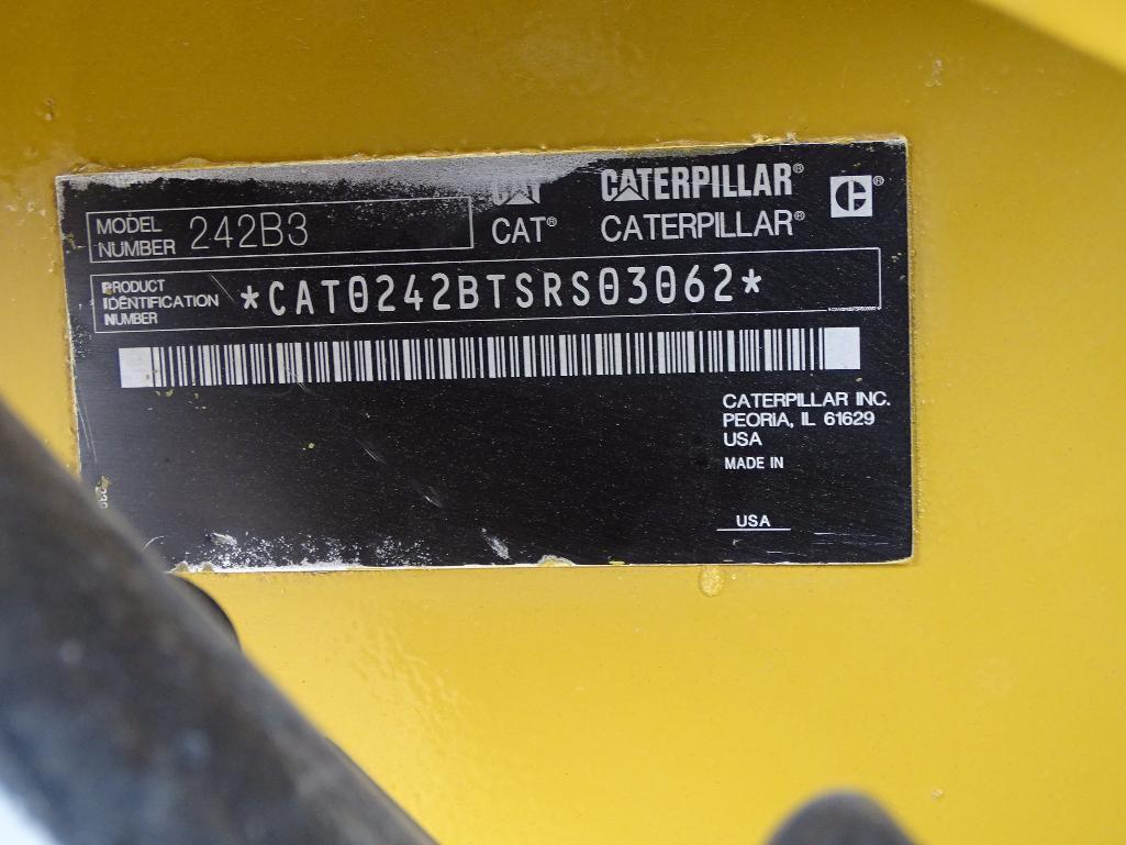 2013 Caterpillar 242B3 Skid Steer Loader, Auxiliary Hyrdraulics, Joystick Controls, 12-16.5 Tires,