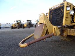 1988 Caterpillar 627E Motor Scraper, Twin Engine, Push/ Pull, 33.25-29 Tires, S/N: 6GB00676