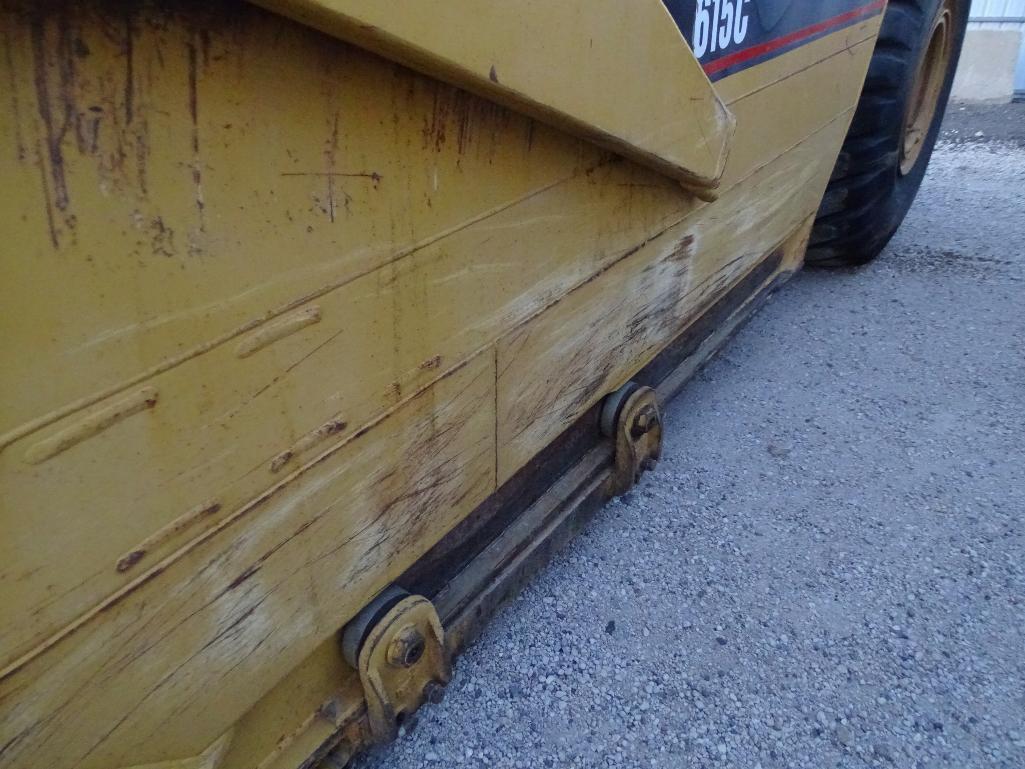 1990 Caterpillar 615C Paddle Scraper, 29.5-25 Tires, Hour Meter Reads: 3160, S/N: 5TF00338