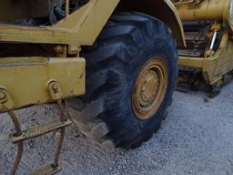 1990 Caterpillar 615C Paddle Scraper, 29.5-25 Tires, Hour Meter Reads: 3160, S/N: 5TF00338