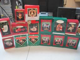 Two Boxes of hallmark X-Mas ornaments - con 757