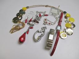Assorted Jewelry - con 668
