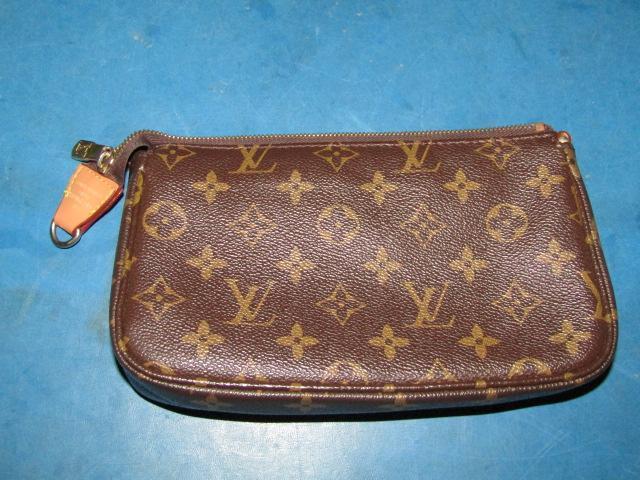 Louis Vitton Hand Bag - con 868