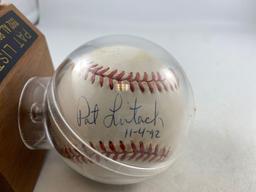 1992 AL Rookie of the Year - Pat Listach Signed Ball - con 346