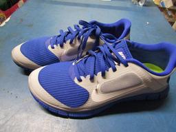 Nike - Size 9 - con 982