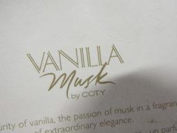 New - Vanilla Musk Perfume Set _ Not shipped _ con 1066
