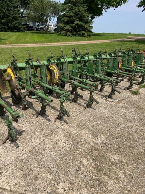 John Deere RG Cultivator