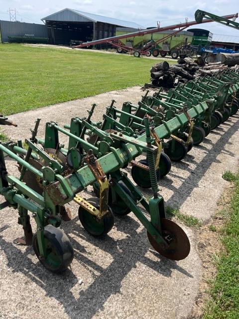 John Deere RG Cultivator