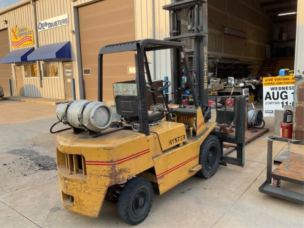 Forklift