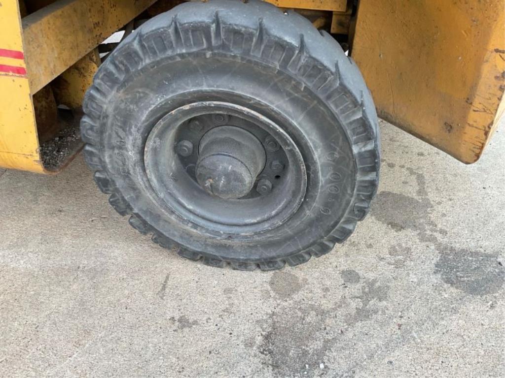Forklift