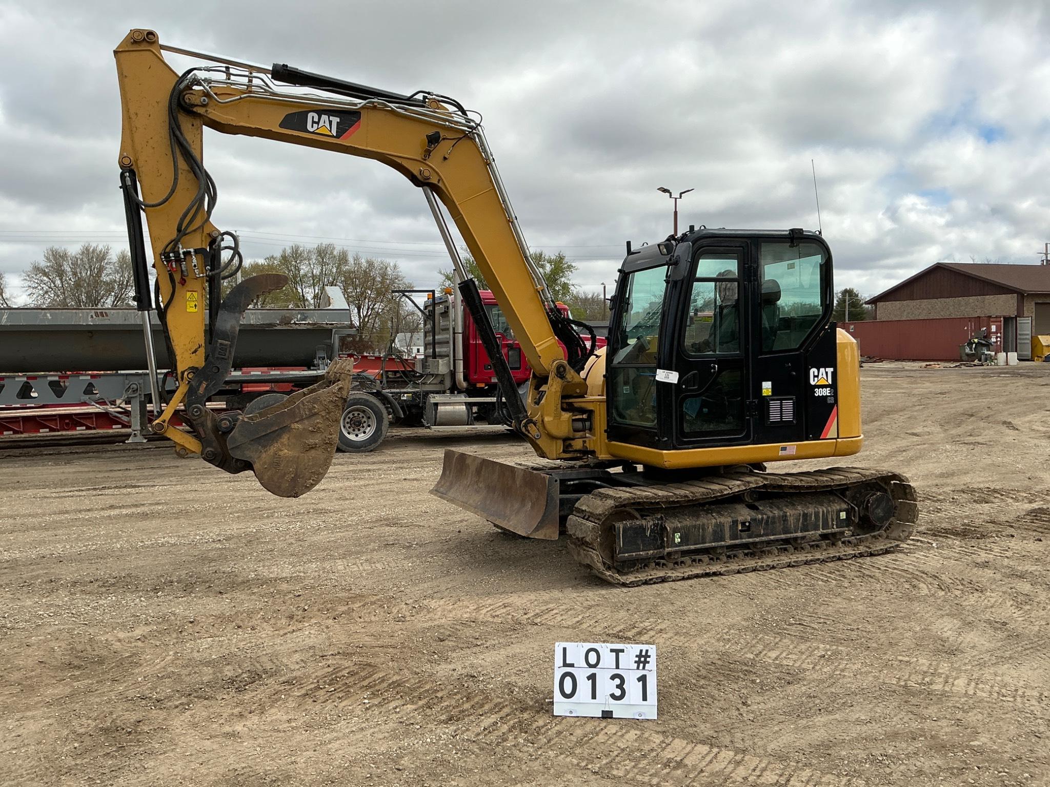 Midi excavator
