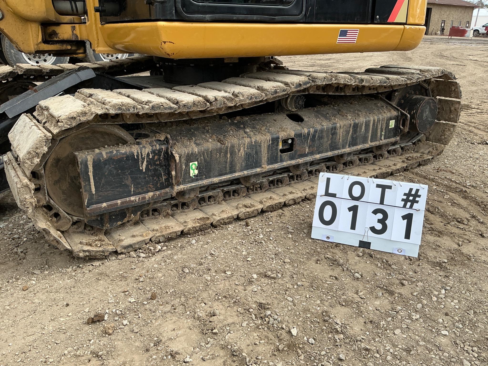 Midi excavator