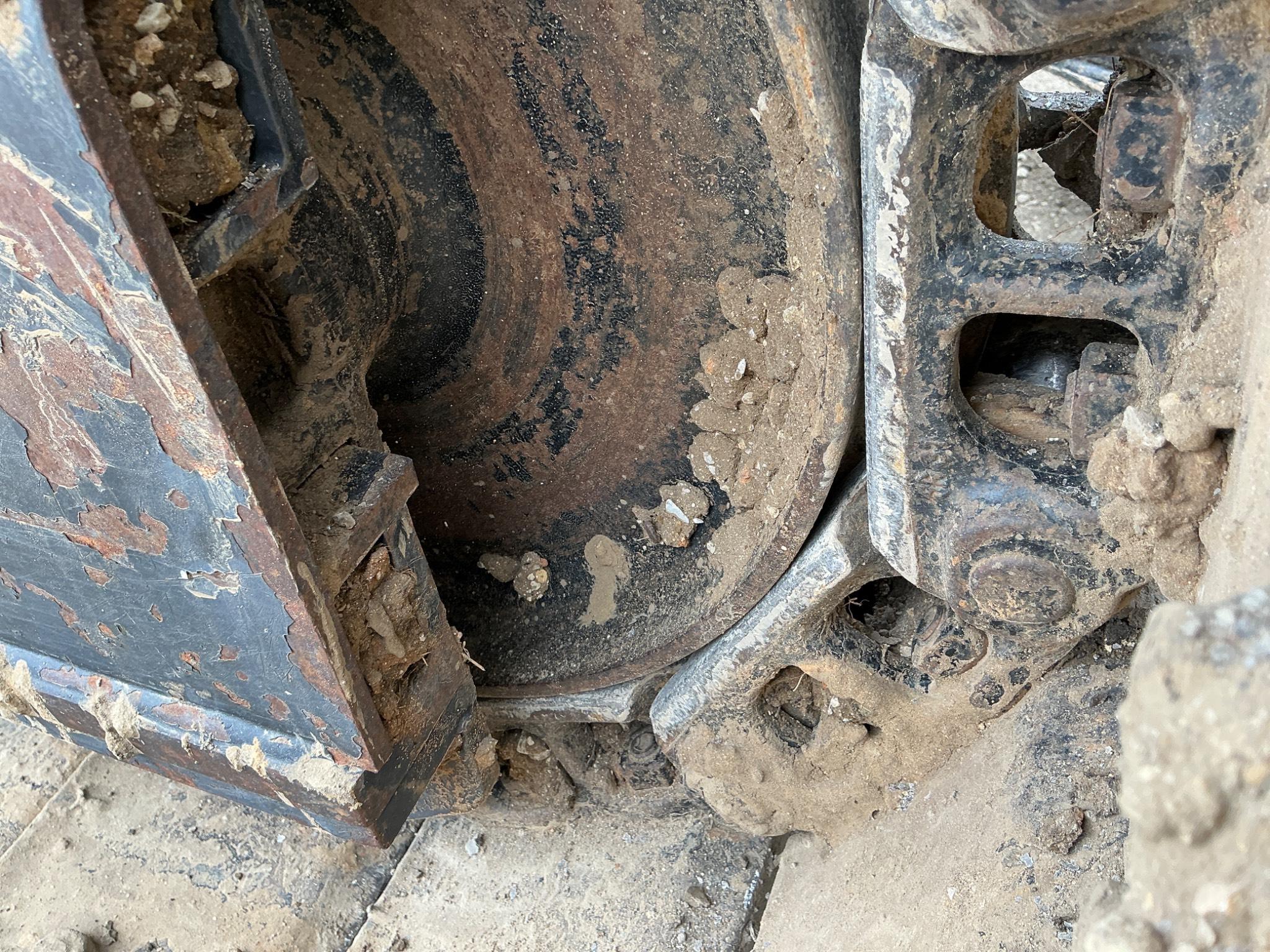 Midi excavator