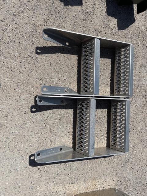 2 - New Aluminum Side Steps Location: Odessa, TX