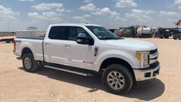 2017 Ford F-250 XLT Odometer States: 235419 Color: White Transmission: Auto