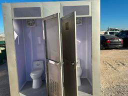 DOUBLE PORTABLE TOILET