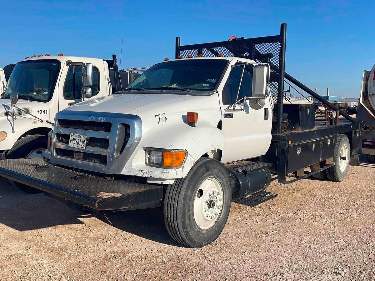 2011 FORD F650 ROUSTABOUT