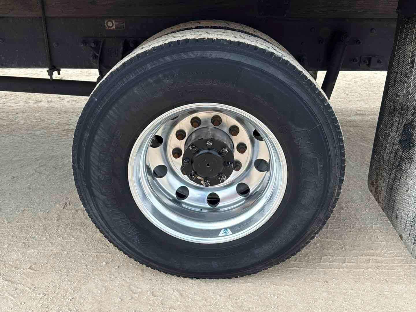 2019 KENWORTH T3 SERIES
