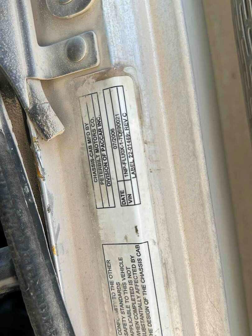 2007 PETERBILT 378 CRANE TRUCK(INOPERABLE)