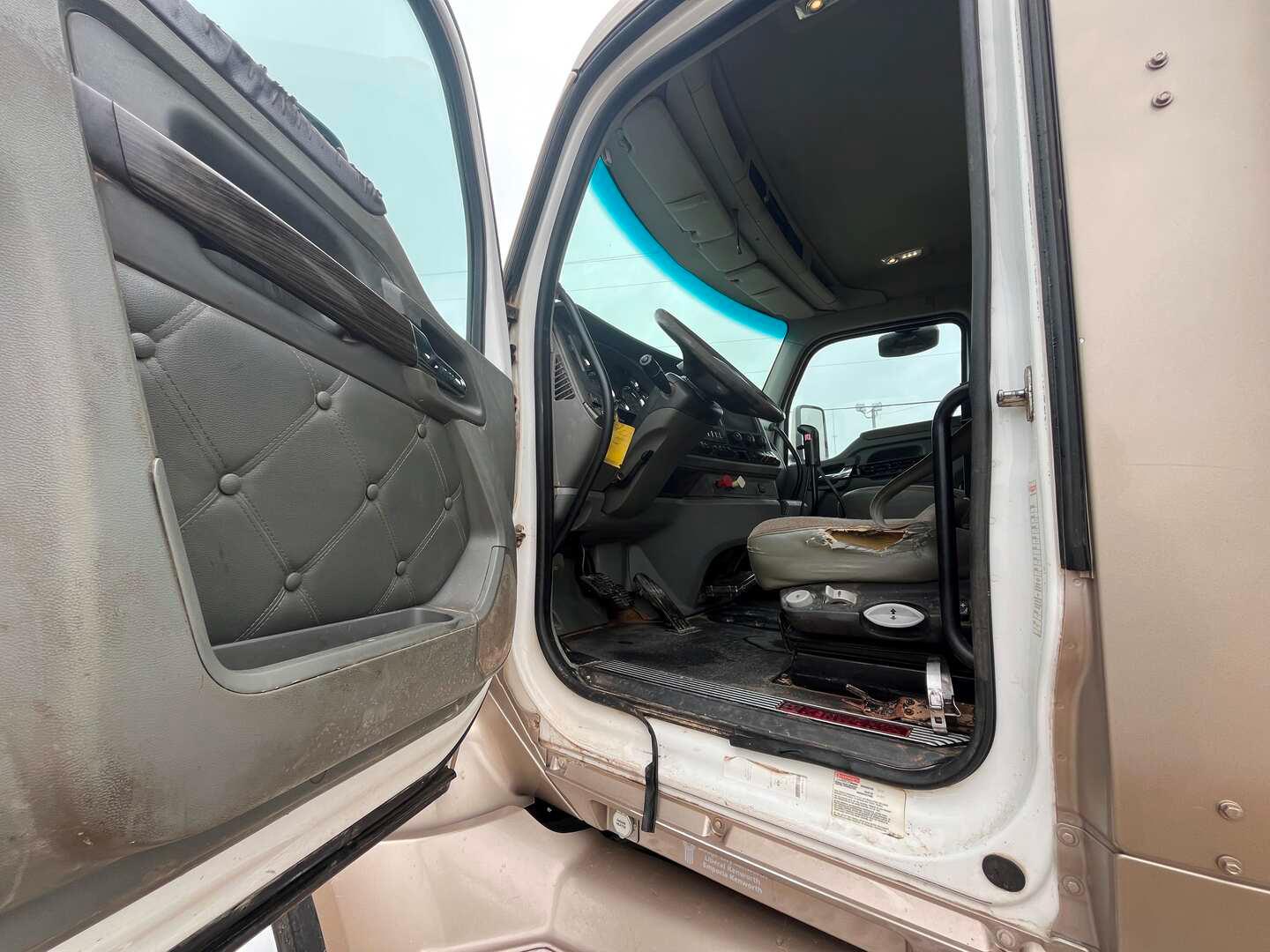 2014 KENWORTH T680