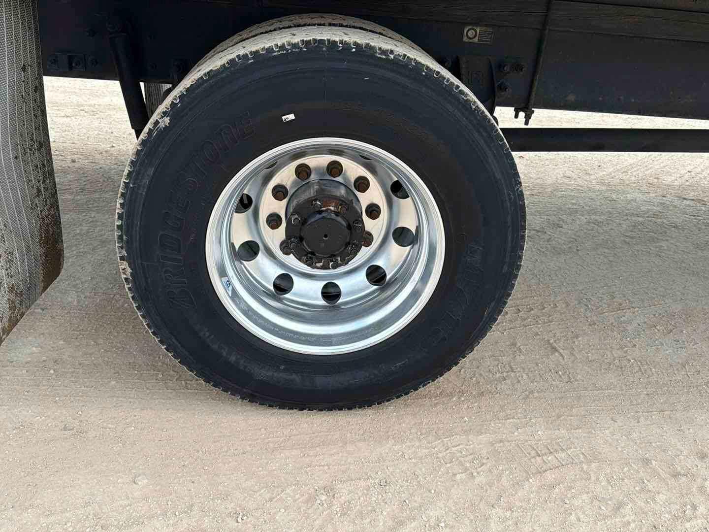 2019 KENWORTH T3 SERIES