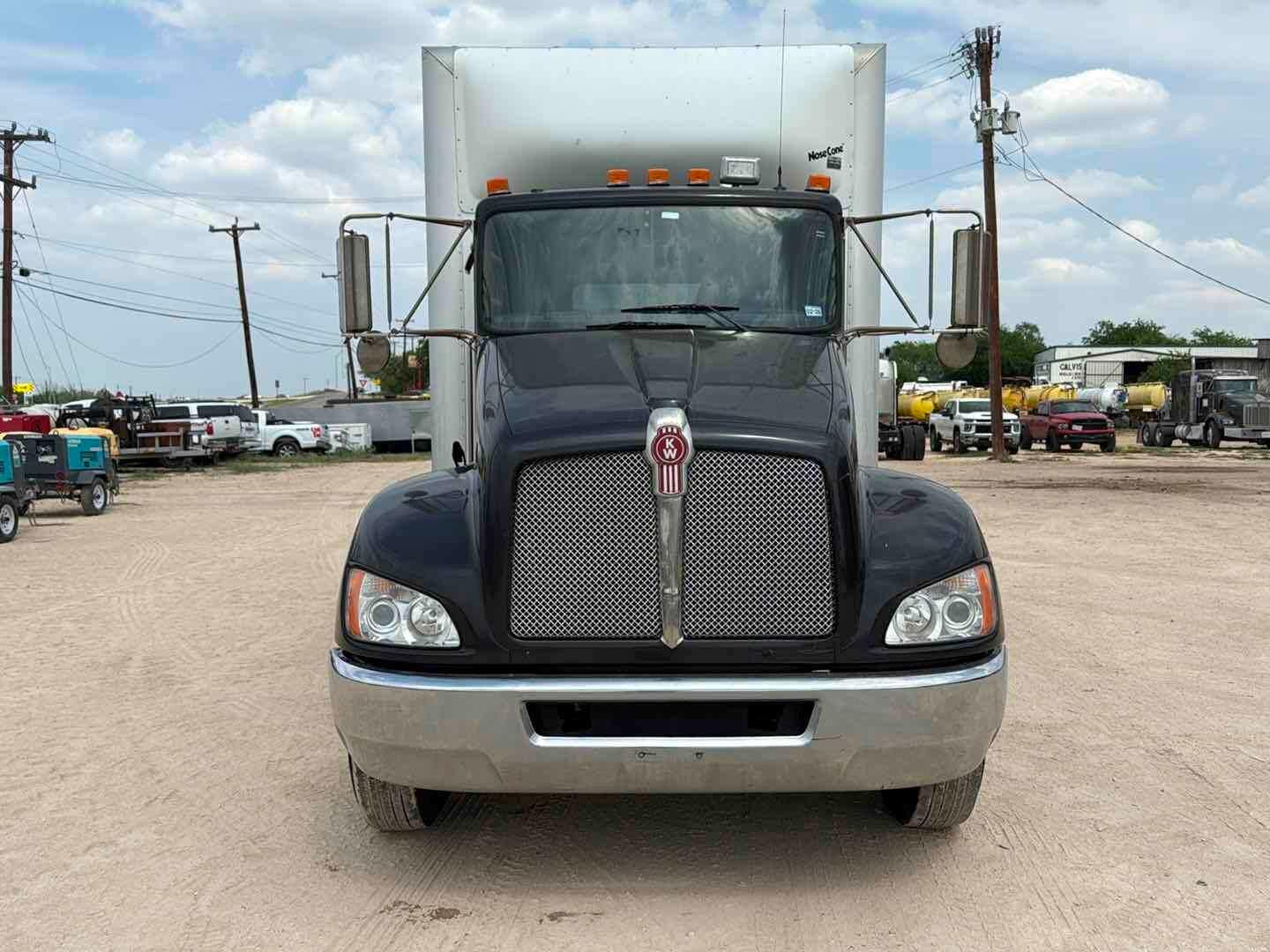 2019 KENWORTH T3 SERIES