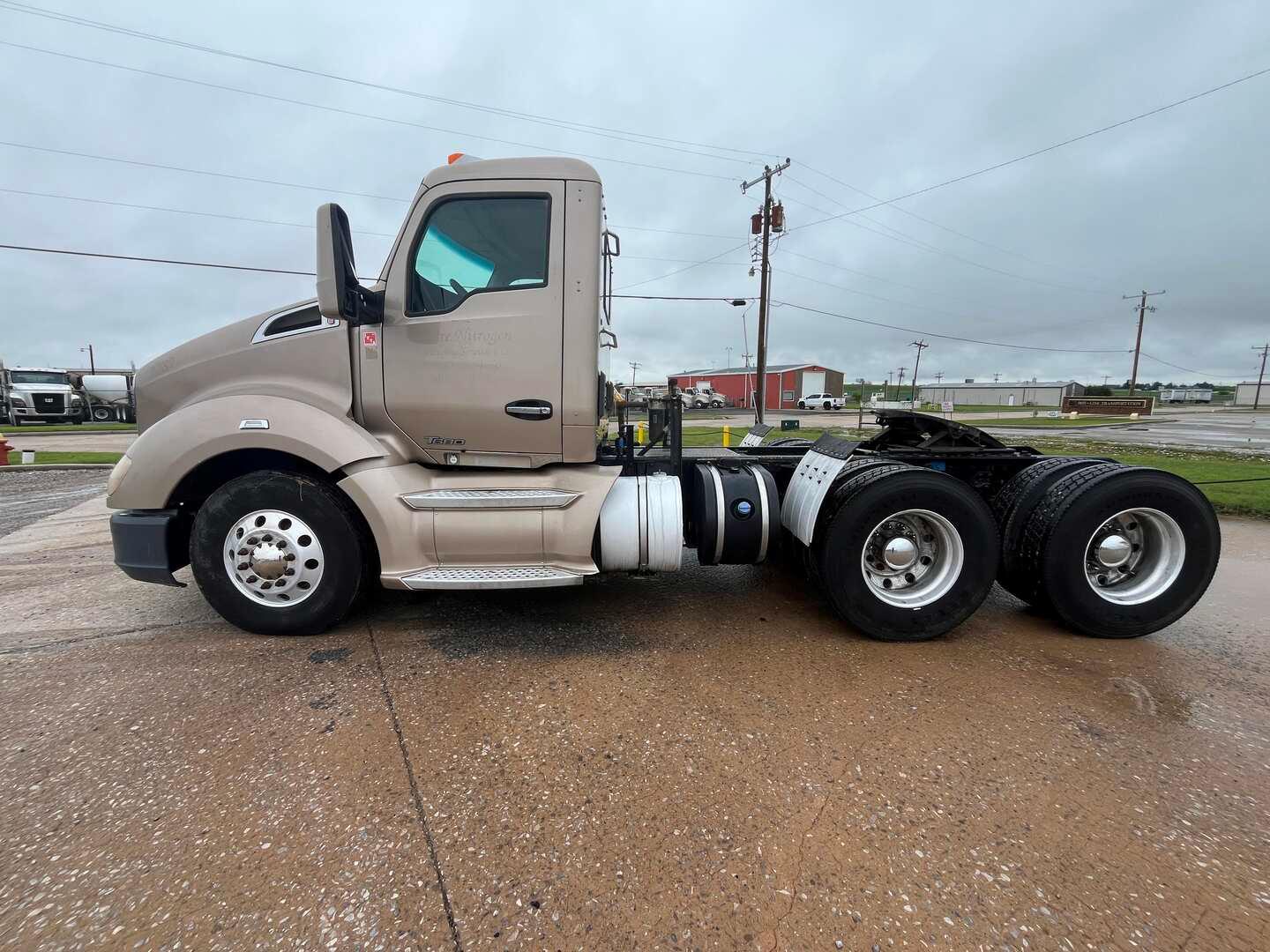 2014 KENWORTH T680