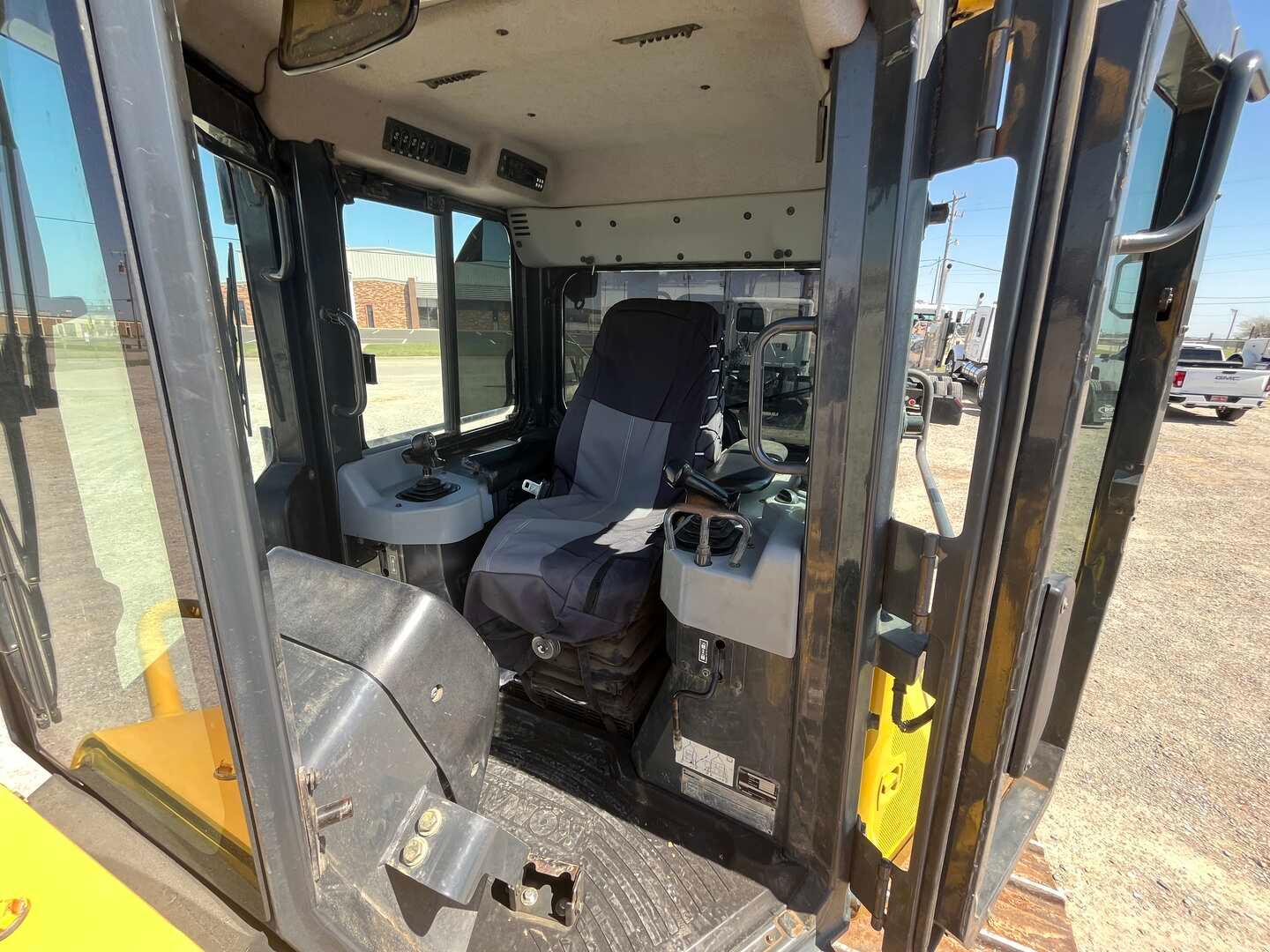KOMATSU D51PX-22