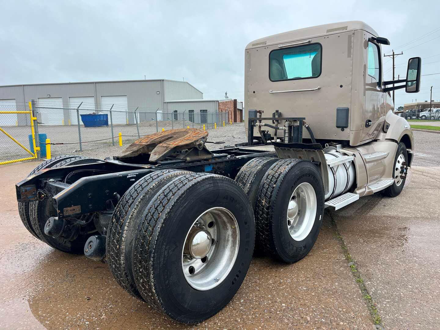 2014 KENWORTH T680